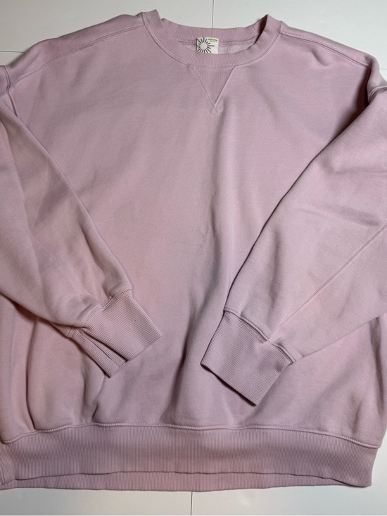 Offline by Aerie Tops - Women's OFFLINE by Aerie Cloud size XL
Pink Oversized Fleece Crewneck
